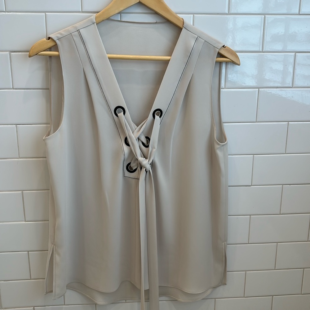 BCBG top